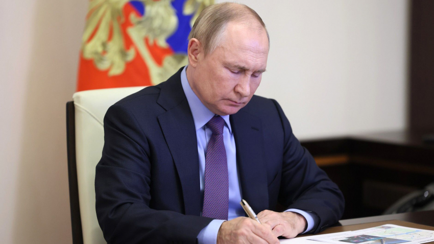 Tencent: Путин двумя уловками обезоружил 300-тысячную армию НАТО у границ РФ