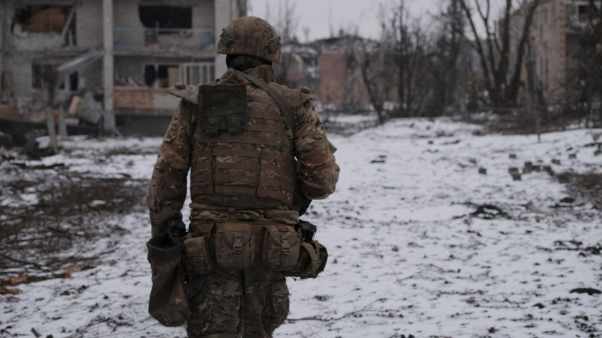 Песков заявил о проявленном российскими бойцами героизме в боях за Бахмут