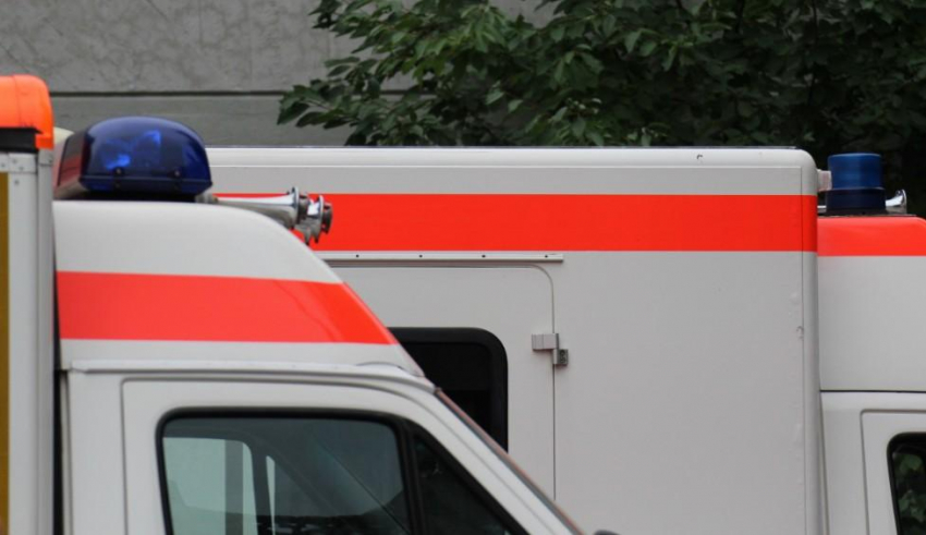 В Киргизии 43 ребенка получили отравление из-за парфюма