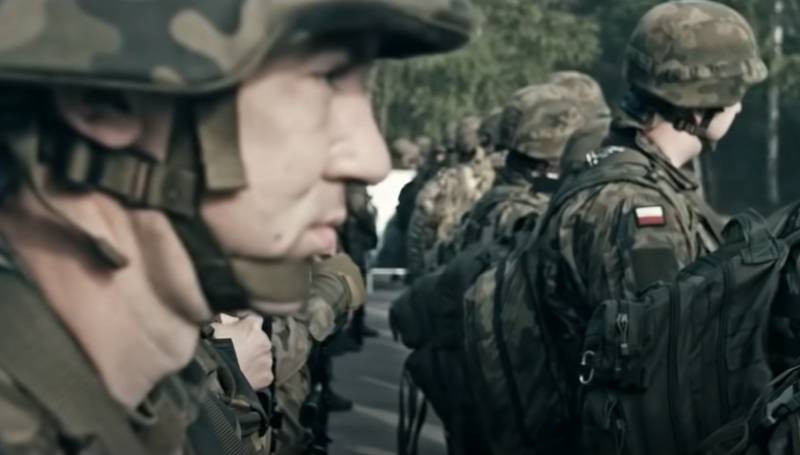 Польский обозреватель: Власти постепенно готовят население к возможной войне против России