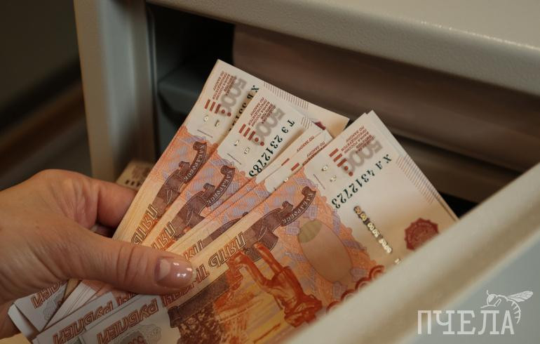 Мошенник обманул двух чебаркульских пенсионеров на 300 тысяч рублей
