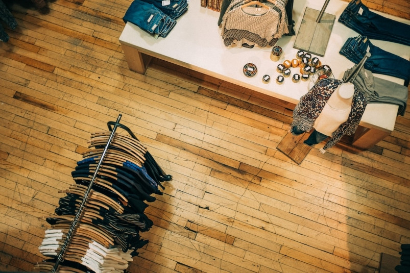 Первые магазины Zara под новым названием откроются уже в апреле