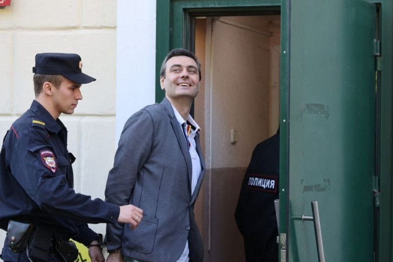 Находящемуся под домашним арестом депутату Артему Самсонову запретили переписку с ЗС ПК
