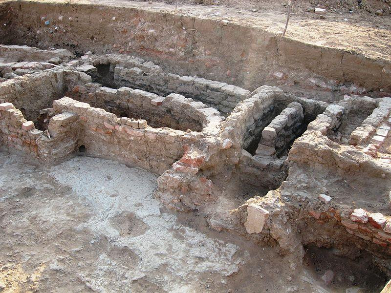 Scientific Reports: Мюоны помогли найти под улицами Неаполя погребальную камеру