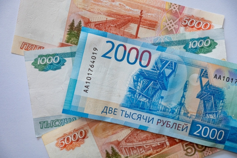 “По 53 000 рублей”: как безработным россиянам получить дополнительные деньги
