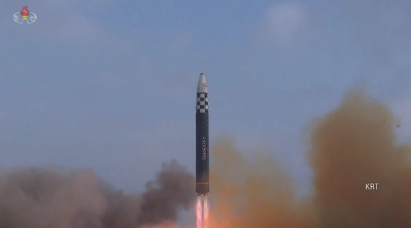 Из-за запуска Северной Кореей баллистических ракет в Японии призвали в убежища