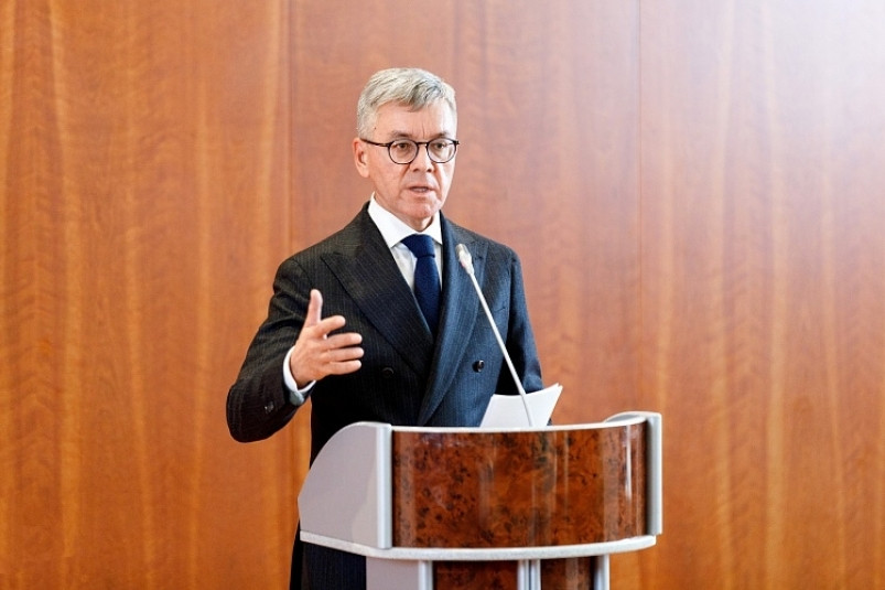 Президент ВАРПЭ Герман Зверев провел “рыбный день” на платформе “Газпромбанк Инвестиции”