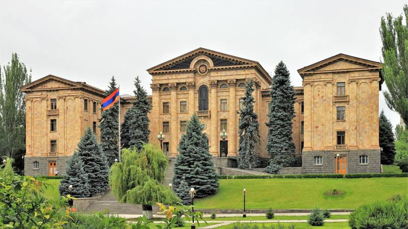 В Парламенте Армении заявили об отсутствии намерений выйти из ОДКБ