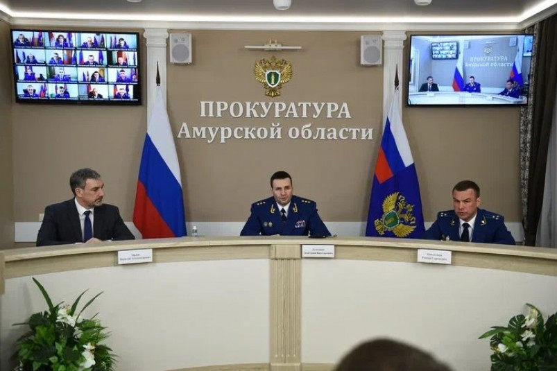 Замгенпрокурора Дмитрий Демешин представил нового прокурора Приамурья Романа Пантелеева