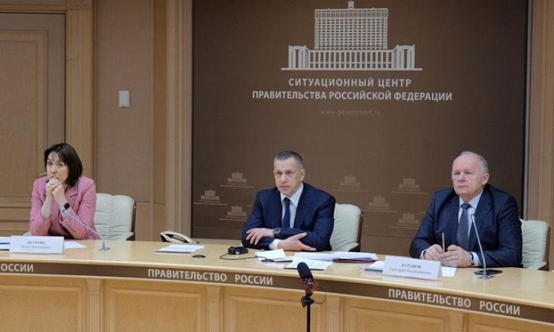 ДВФУ представил Юрию Трутневу комплексную программу патриотического воспитания в вузах