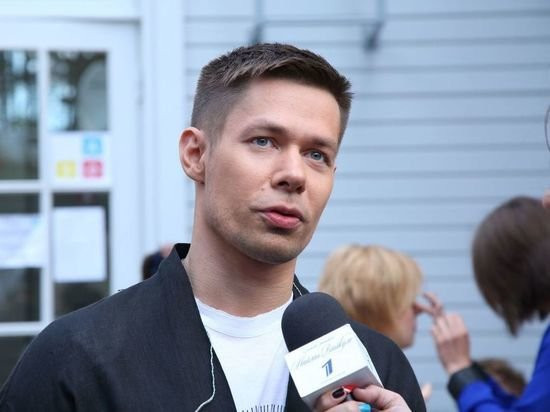 42-летний внук певицы из РФ Эдиты Пьехи оправдался за свое поведение на «Фабрике звезд»