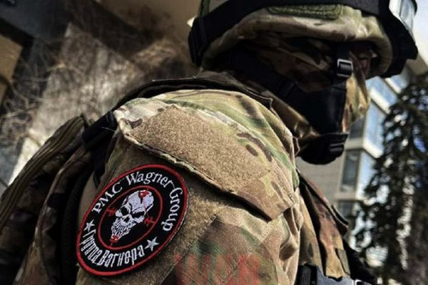 Жителей ХМАО убеждают вступить в ЧВК «Вагнер» баннерами, письмами героев и таргетированной рекламой 