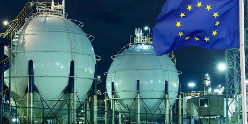 Даже полные газовые хранилища Европе не помогут