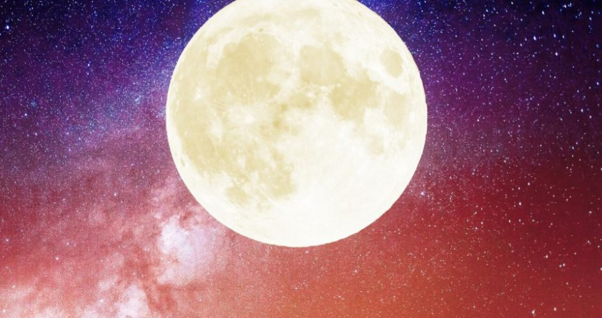 Мощь Розовой Луны: как роковое Полнолуние повлияет на знаки зодиака 5 и 6 апреля 2023 года
