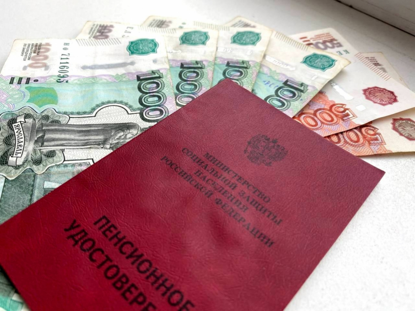 Пенсионерам со стажем рассказали о перерасчете денежных средств в апреле