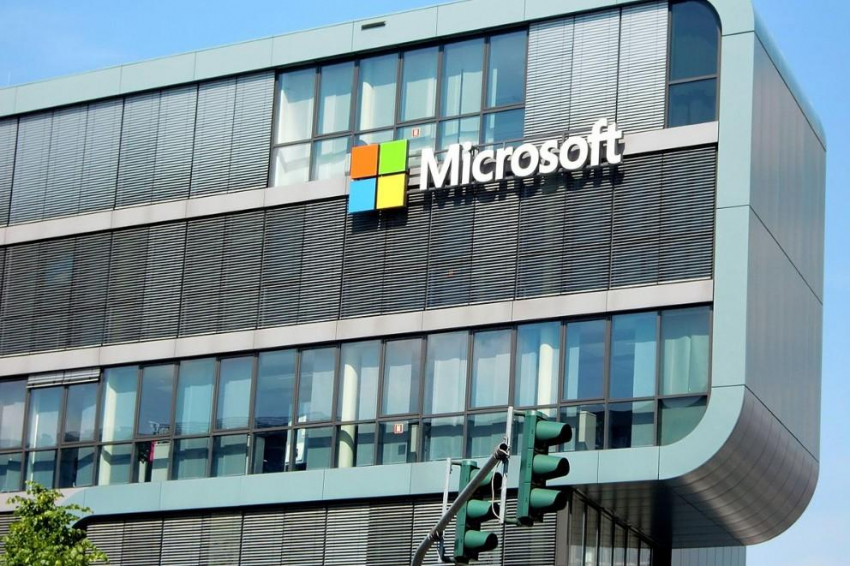 Компания Microsoft планирует провести адаптацию Windows для многих портативных консолей