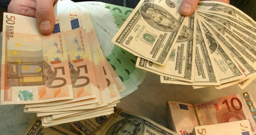 Рост доллара и евро: почему зарубежные валюты резко начали дорожать