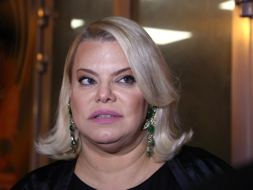 Яна Поплавская заявила, что Андрей Данилко переобувается на ходу так, что тапочки в воздух летят