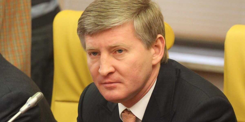 На Украине озвучили причины конфликта Владимира Зеленского с Ринатом Ахметовым