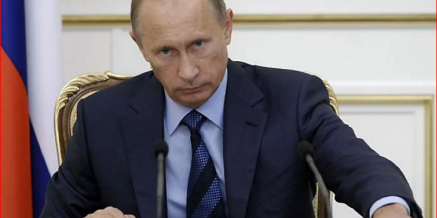 Важные указы Путина — о госизмене, наказание за выезд без разрешения имеющих доступ к гостайне и объединение ПФР и ФСС