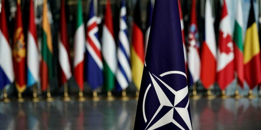 Америка заставила Европу поверить во «вторжение России на Украину» — говорит западная газета