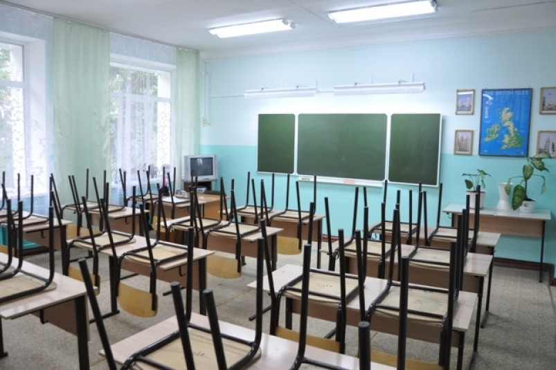 Учитель спас пятиклассницу во время приступа эпилепсии во Владивостоке
