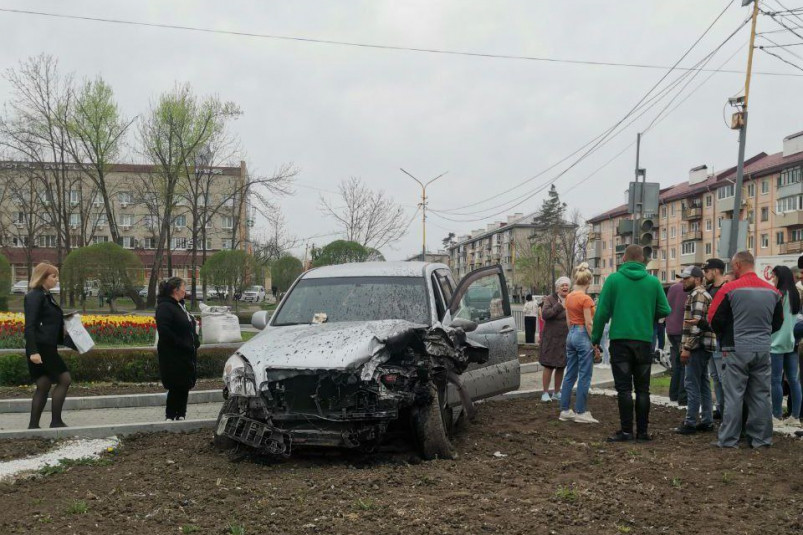 Появились новые данные о жертвах серьезного ДТП в Приморье