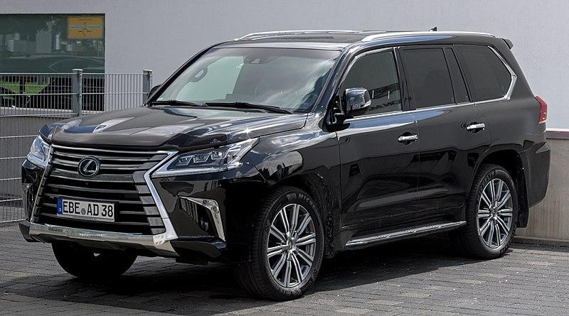 Самым аварийным внедорожником в России назвали Lexus LX