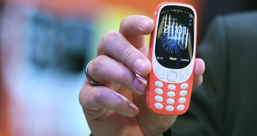 Кнопочные телефоны в 2023 году: кто и зачем их использует в России