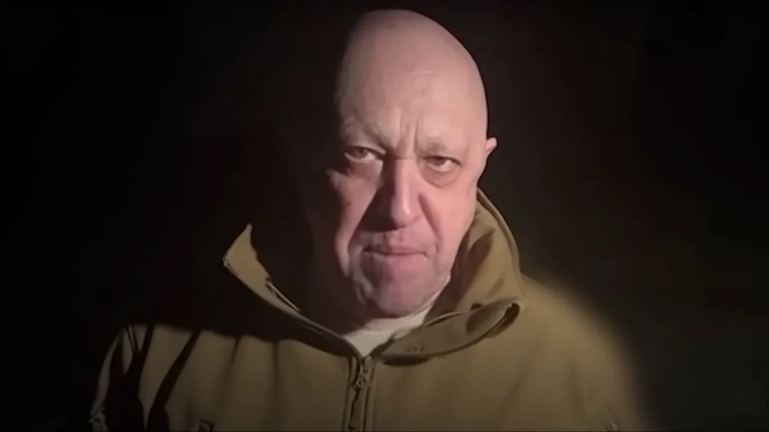 Пригожин сдает Бахмут Кадырову — в 00.00 часов 10 мая — почему ЧВК Вагнер уходит из Артемовска спустя 400 дней жесточайших боев и огромных потерь