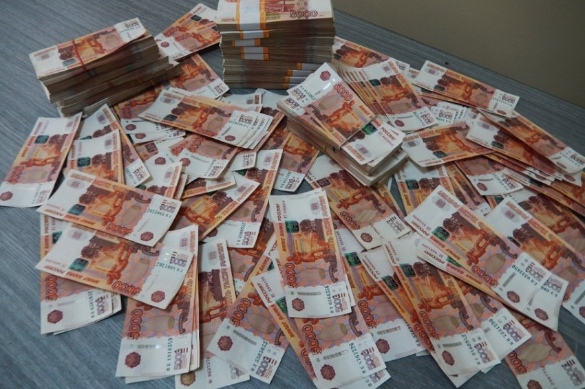 Минфин: Дефицит бюджета РФ за четыре месяца 2023 года составил 3,4 трлн рублей