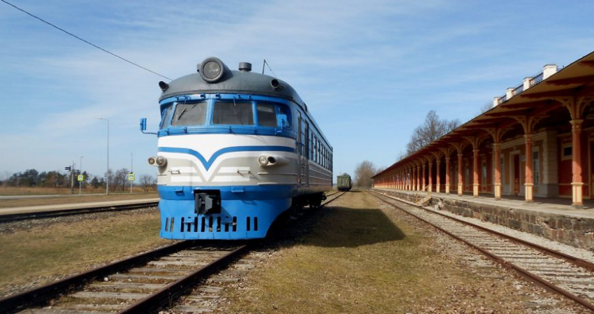 Огонь по своим: как антироссийские санкции «добивают» Эстонию