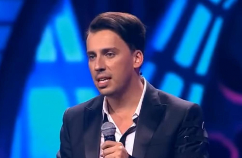 Иноагент Галкин во время последнего эфира постоянно убегал из студии и выпивал
