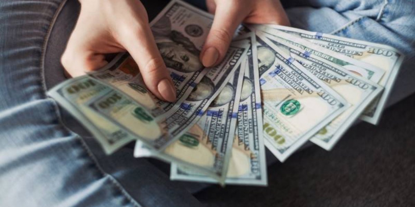Тень дефолта над США: что будет с курсом доллара с 1 июня и в чем опасность нового кризиса
