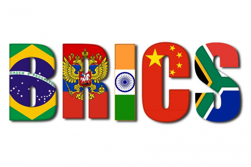 БРИКС начинает притягивать новые государства