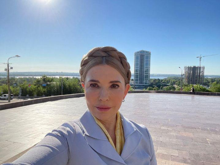 Украинская элита во главе с Тимошенко развлекалась под русский шансон в ресторане под Киевом