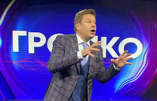 Дмитрий Губерниев посоветовал россиянам слушать песни Аллы Пугачевой