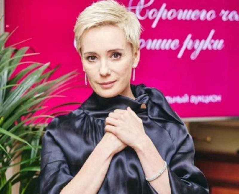 Актриса Чулпан Хаматова заявила, что после эмиграции её просили вернуться в РФ