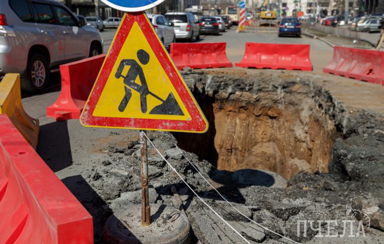 В Челябинске на месяц перекрыли движение на крупном перекрёстке