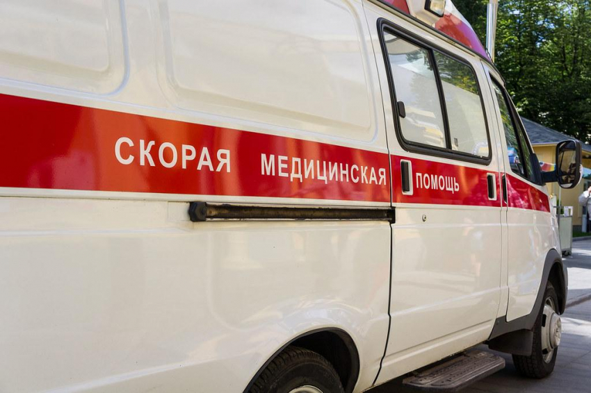 Мужчина попал в реанимацию после конфликта с иноагентом Понасенковым в центре Москвы