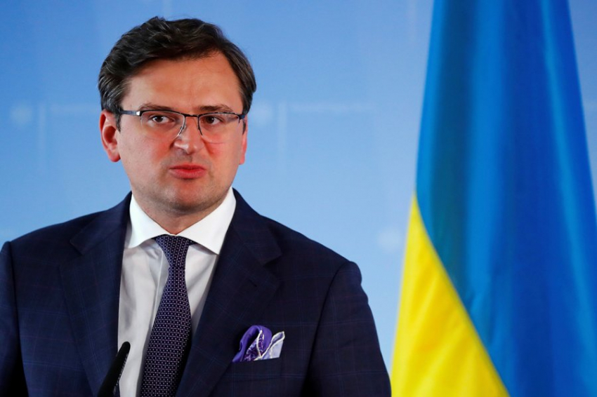 Кулеба: На Украине не ожидают введения иностранных войск до завершения конфликта