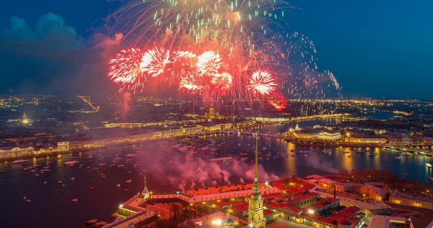 Прямая трансляция салюта в Москве в День России 12 июня 2023 года