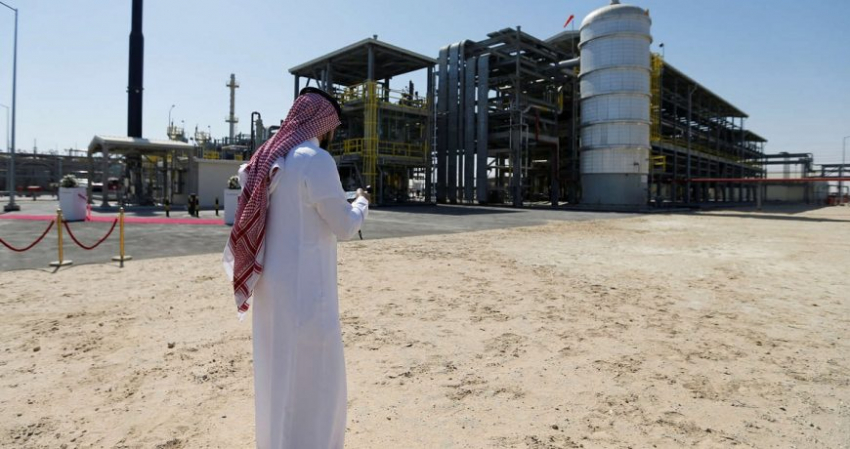 Чем Саудовской Аравии грозит «отчаянное» сокращение добычи нефти