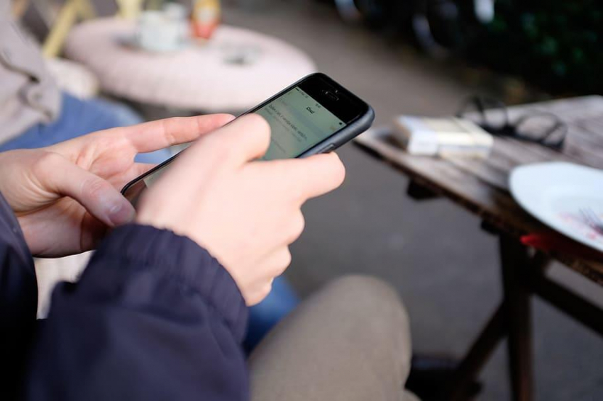 В Финляндии туристам предложили не использовать смартфоны