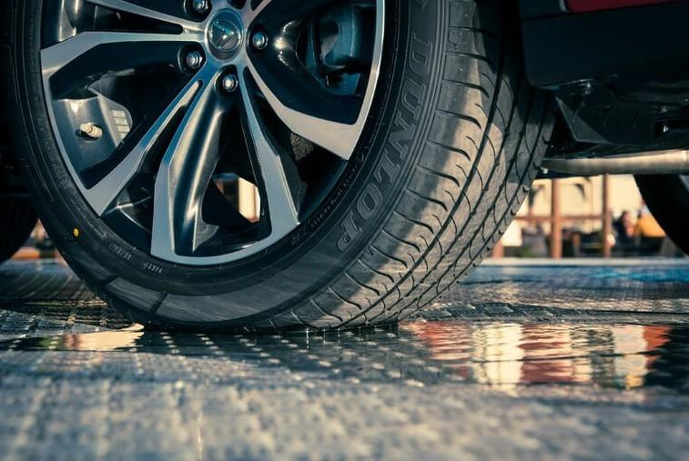 Автоэксперты «За рулем» назвали 5 способов экономить летом на топливе