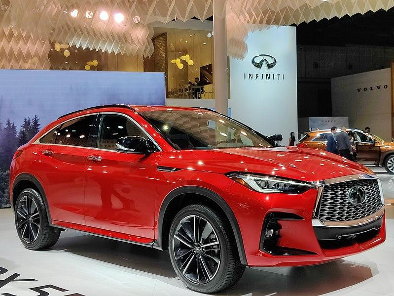 В России появились кроссоверы Infiniti QX55 2023 года выпуска