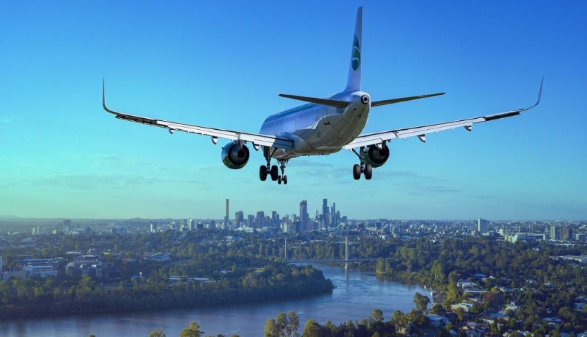 Пьяная стюардесса сорвала рейс и вынудила авиакомпанию Ryanair выплатить десятки тысяч рублей
