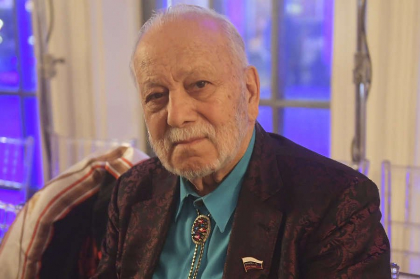 Сиделка Киркорова-старшего рассказала об их отношениях с Бедросом