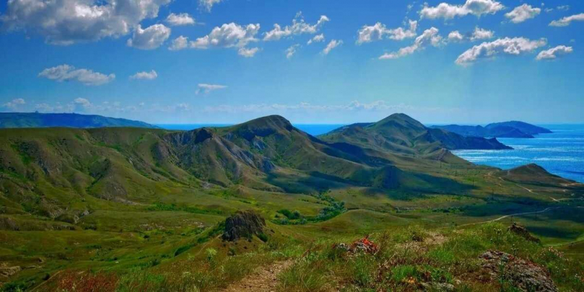 Власти Крыма предупредили жителей о взрывах