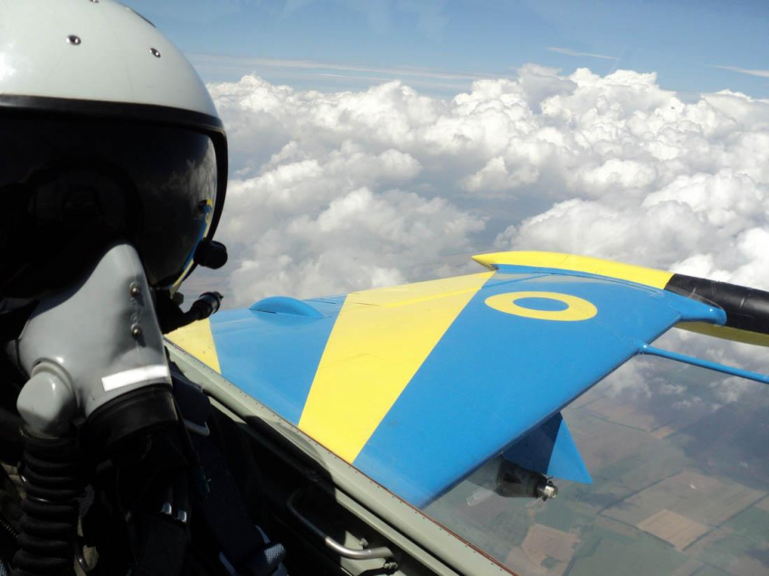 Появились подробности о столкновении двух самолетов L-39 на Украине